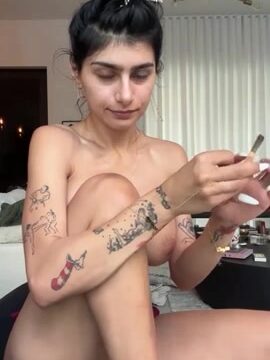 Mia Khalifa Nude Viral Onlyfans video so Hot